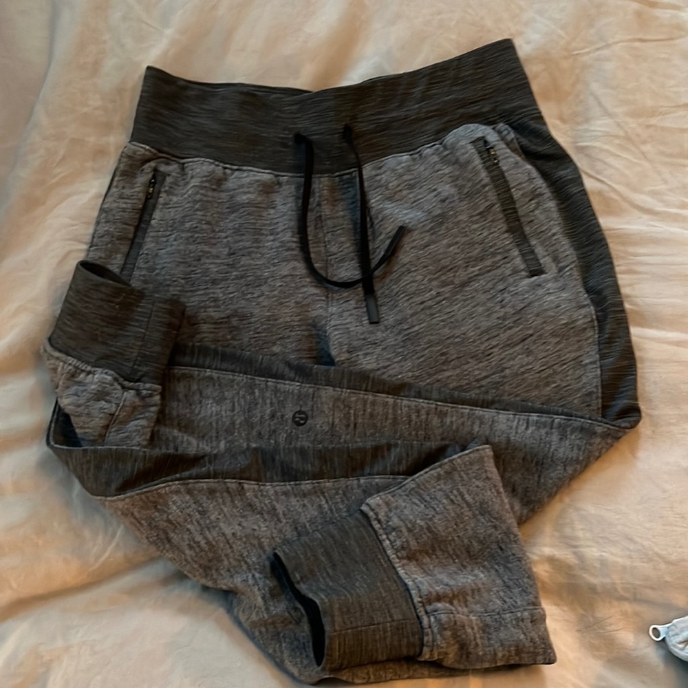 Lululemon grey joggers